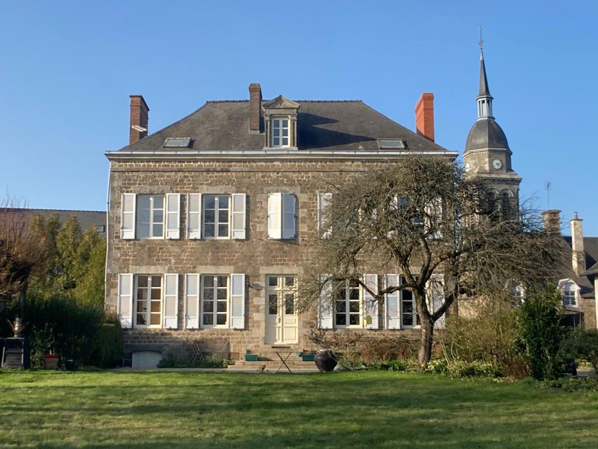 Maison D'Hotes La Doucelle Culture Et Bien-Etre Lignieres-Orgeres Zewnętrze zdjęcie