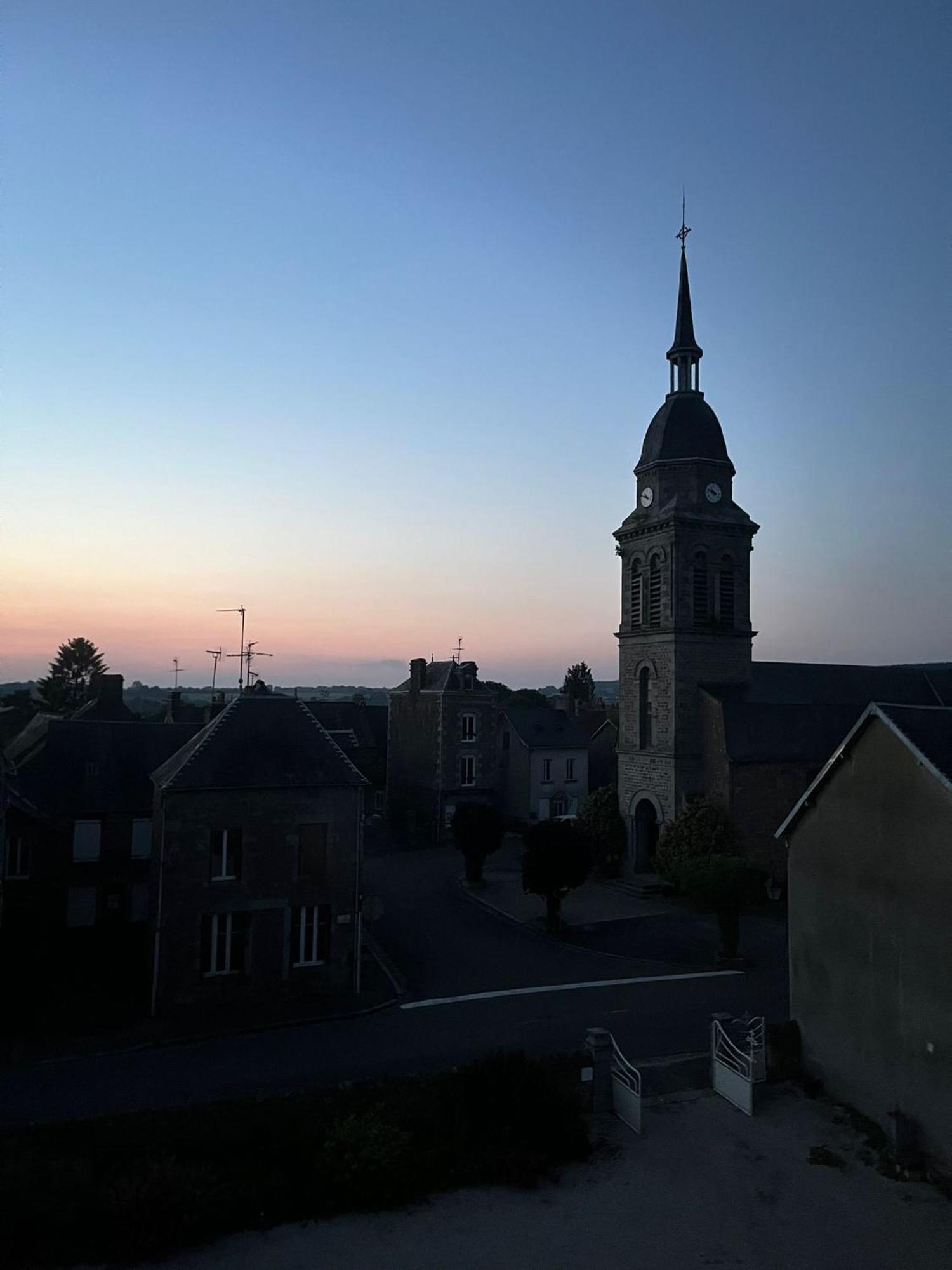 Maison D'Hotes La Doucelle Culture Et Bien-Etre Lignieres-Orgeres Zewnętrze zdjęcie