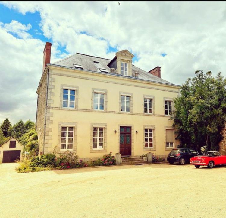 Maison D'Hotes La Doucelle Culture Et Bien-Etre Lignieres-Orgeres Zewnętrze zdjęcie